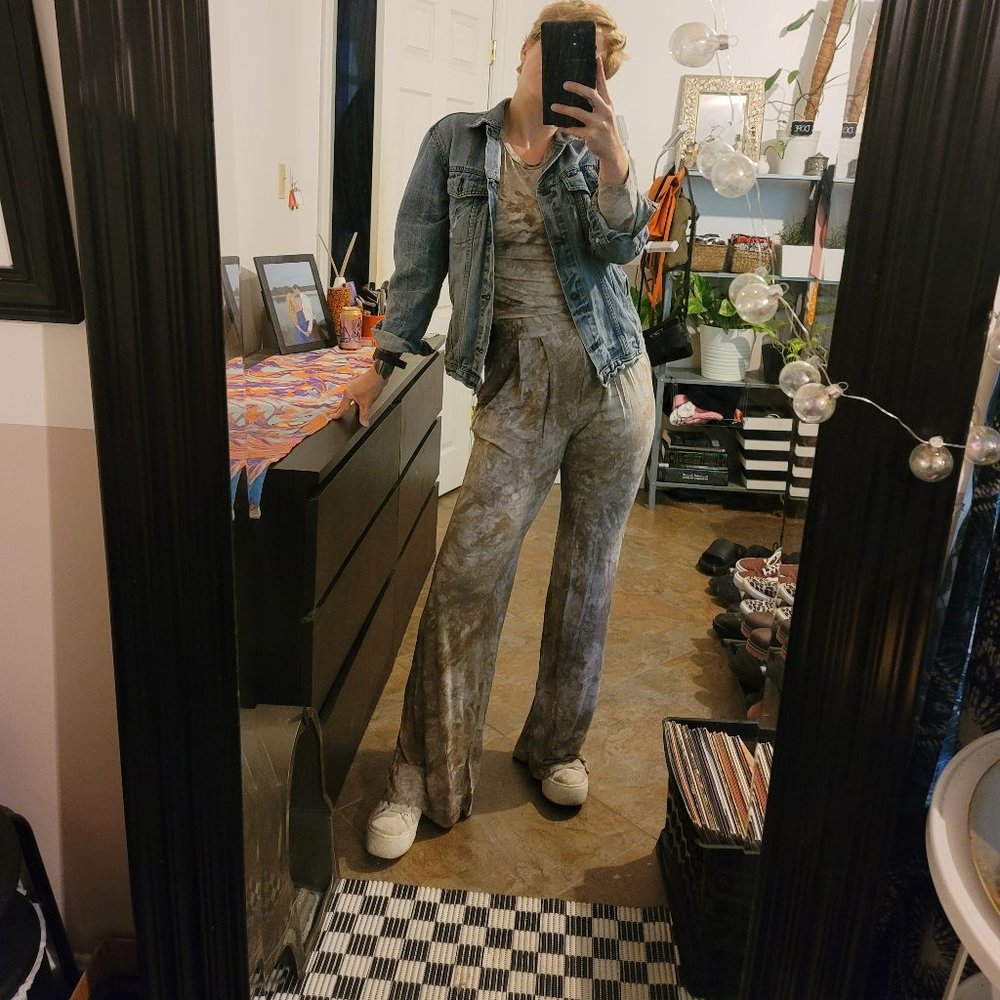 Tie Dye Lounge Set - Picture 2 of 6